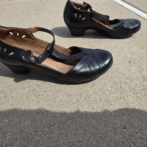 Cobb Hill Angelina Heel Black Leather Low Heel Shoes